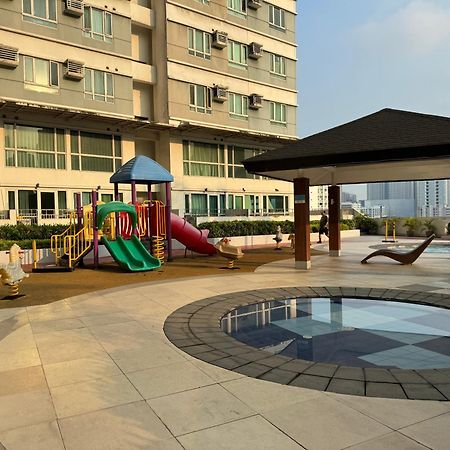 Beacon Makati Condo Free Pool Access Free Wifi 100Mbps & Free Netflix マニラ市 エクステリア 写真
